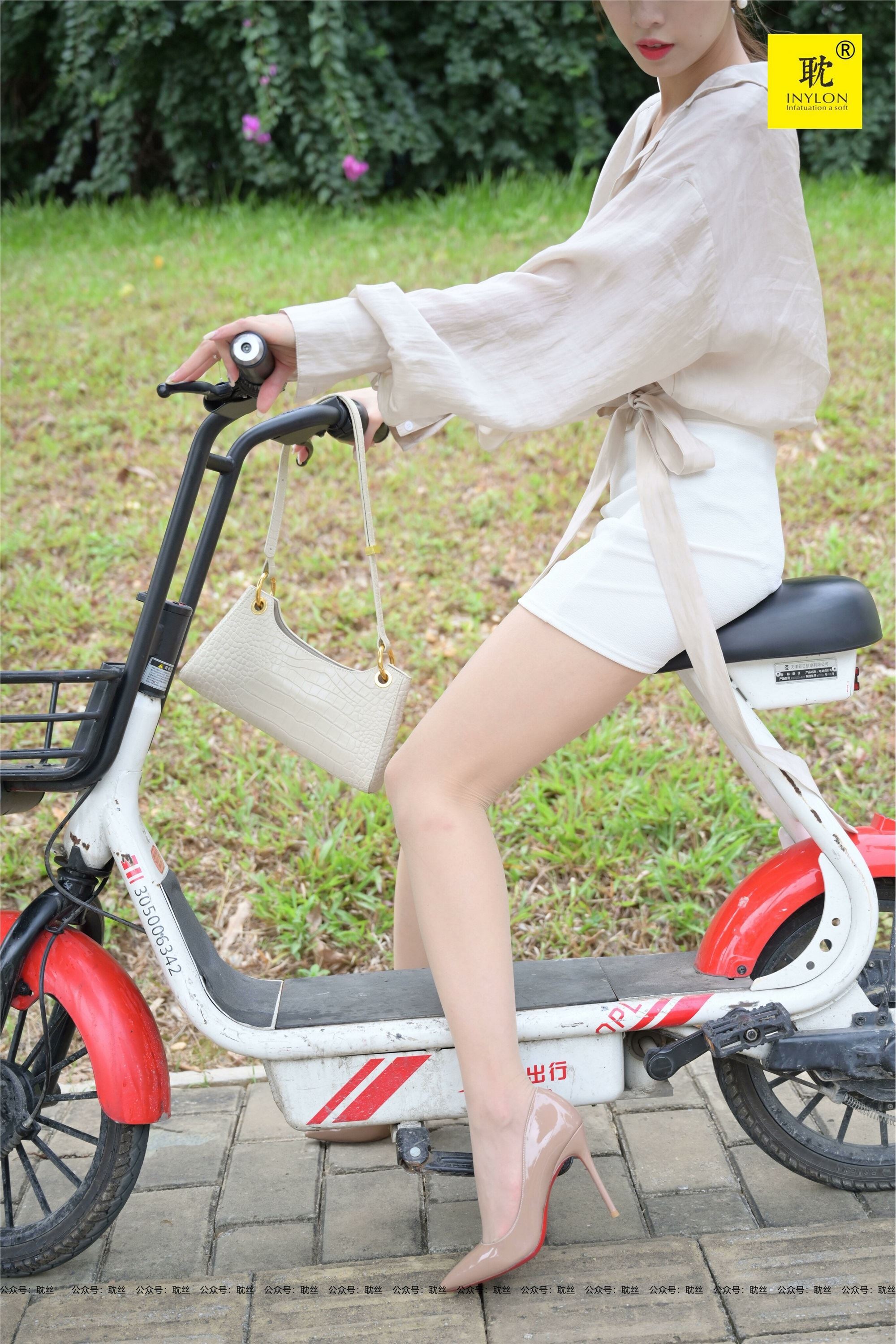 IESS异思趣向  第N种幻想之《一个人下班》⑤ 丘主管